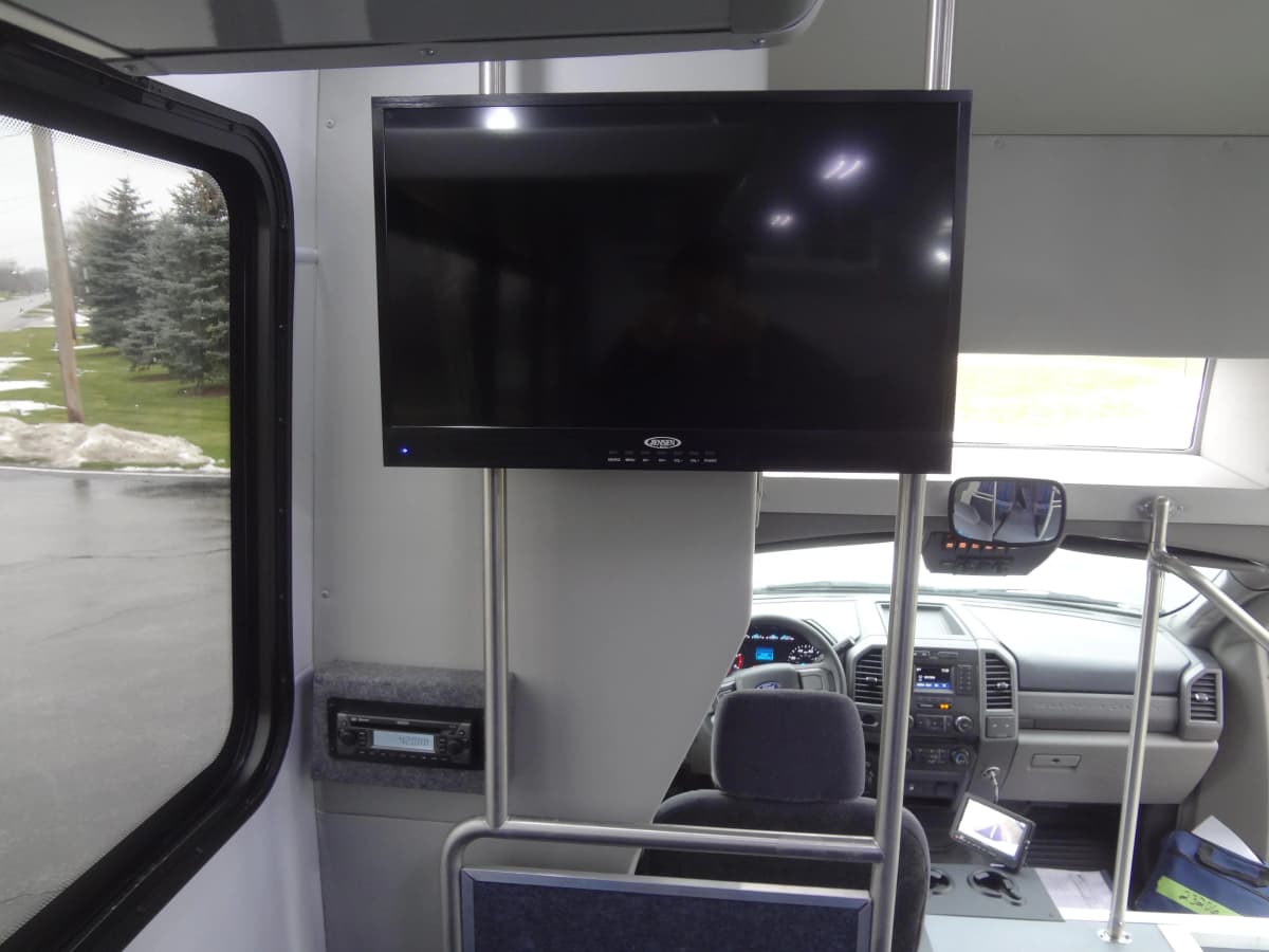 Glaval Entourage Image - GL23206-16a