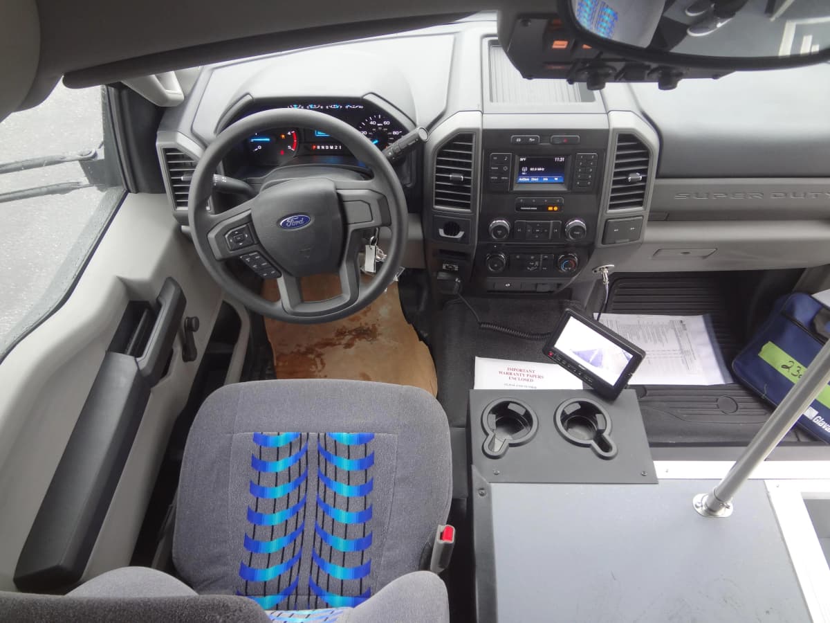 Glaval Entourage Image - GL23206-18a